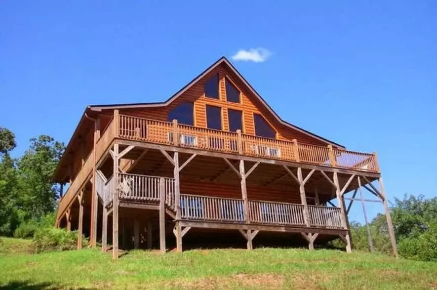 exterior of large log cabin