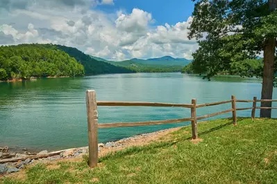 Hiwassee lake