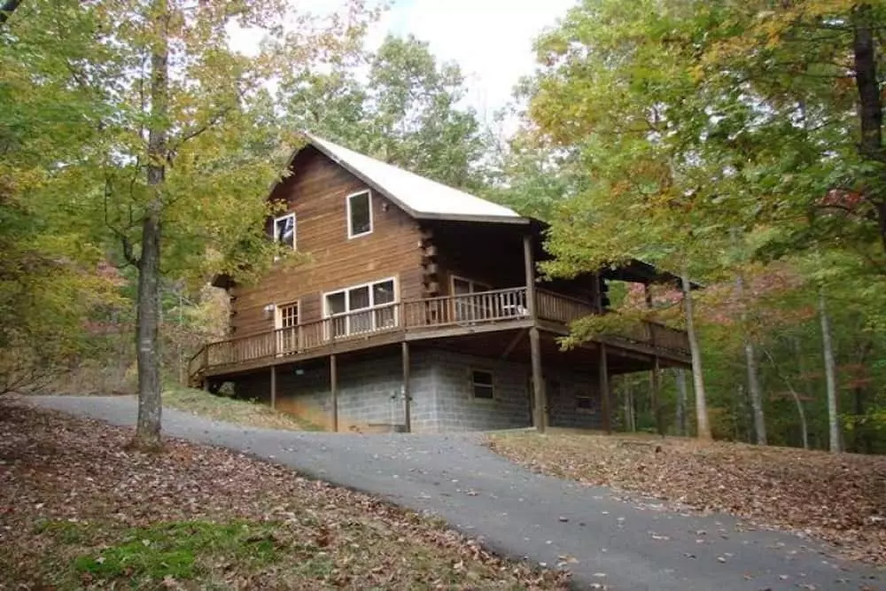 hillside cabin rental