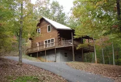 hillside hideaway Nc mountain cabin rental