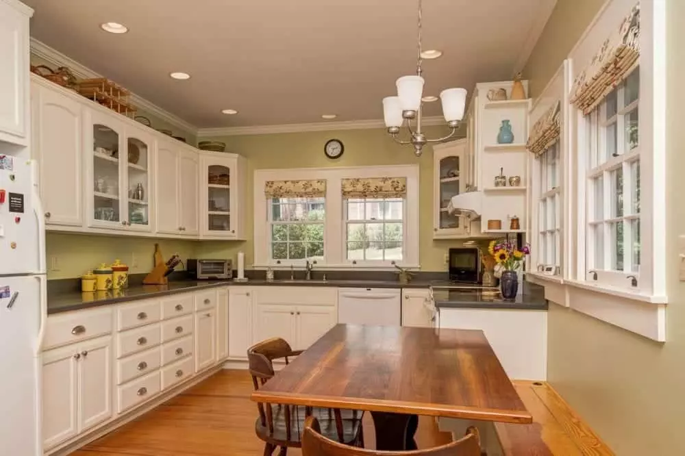 kitchen in a cabin in murphy nc