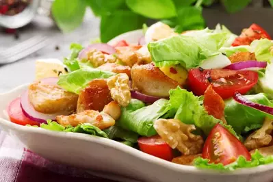 salad with tomatoes and onions