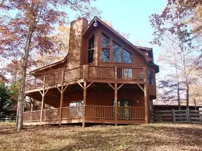 2 bedroom cabin in Murphy NC.