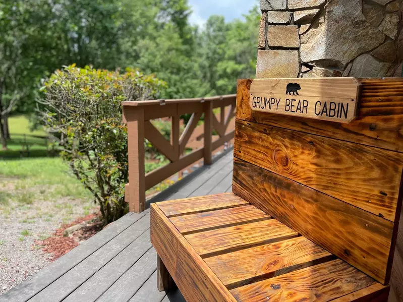 Grumpy Bear Cabin