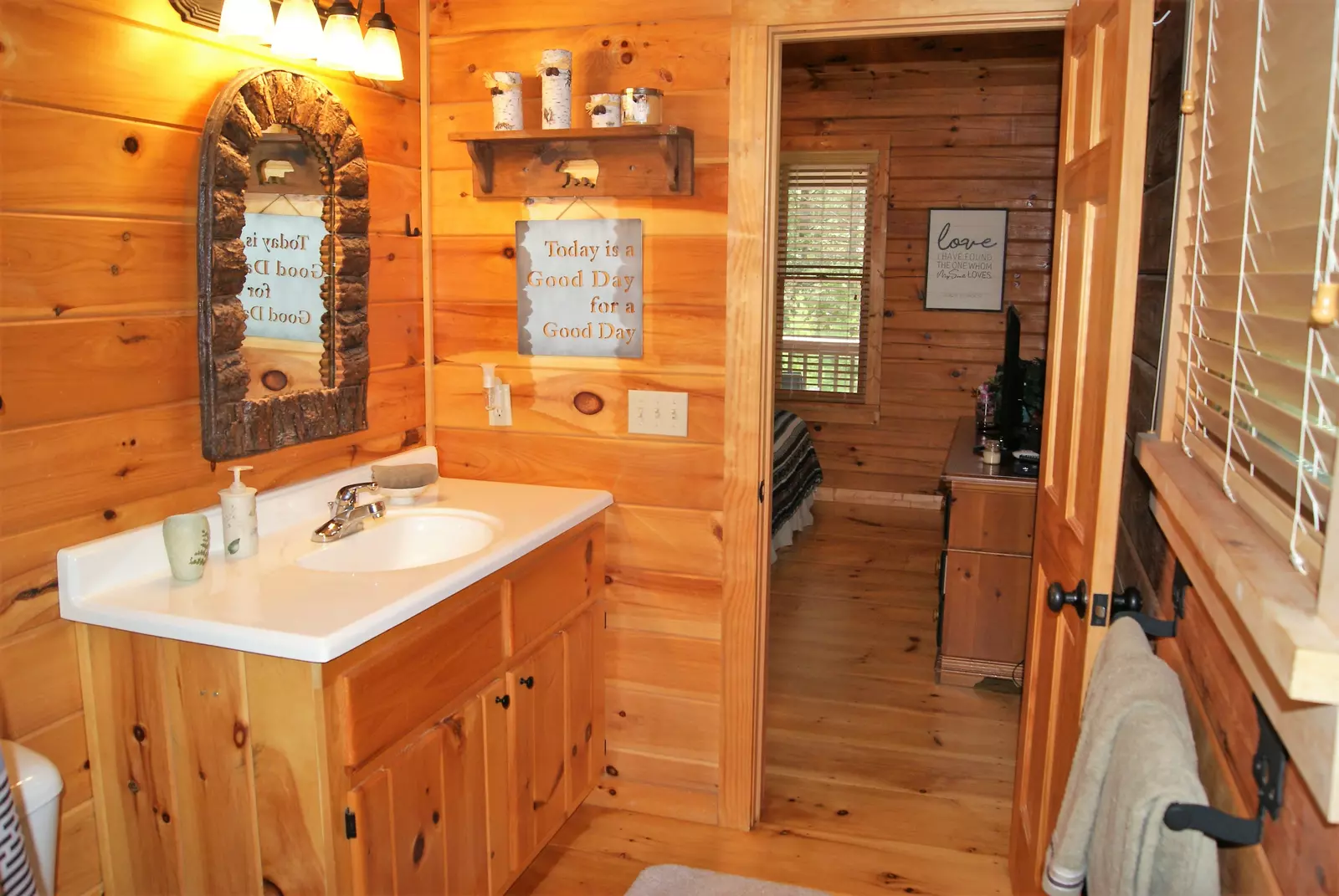 Kozy Cabin Retreat